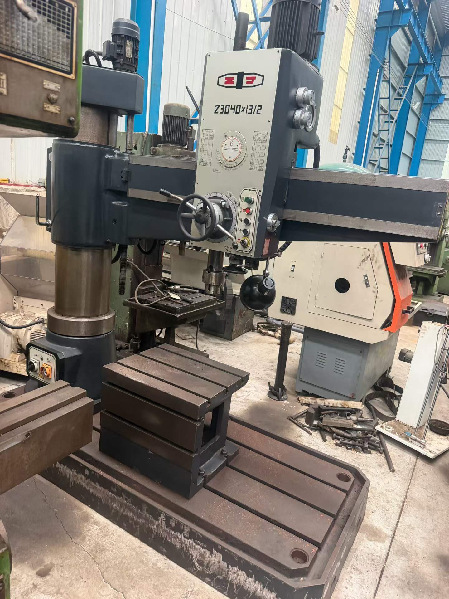 Quality 3040 Radial Drilling Machine, Lightly Used photo 2