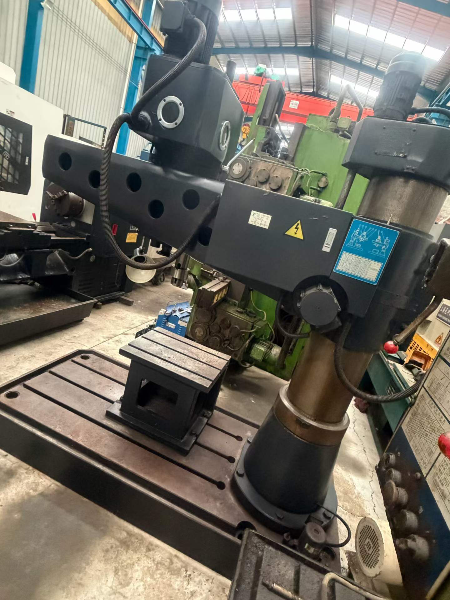 Quality 3040 Radial Drilling Machine, Lightly Used photo 5