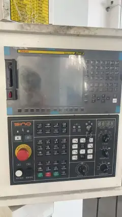 Used Anhui Xinuo V 8 D Machining Center with FANUC 0i-MF Plus photo 3