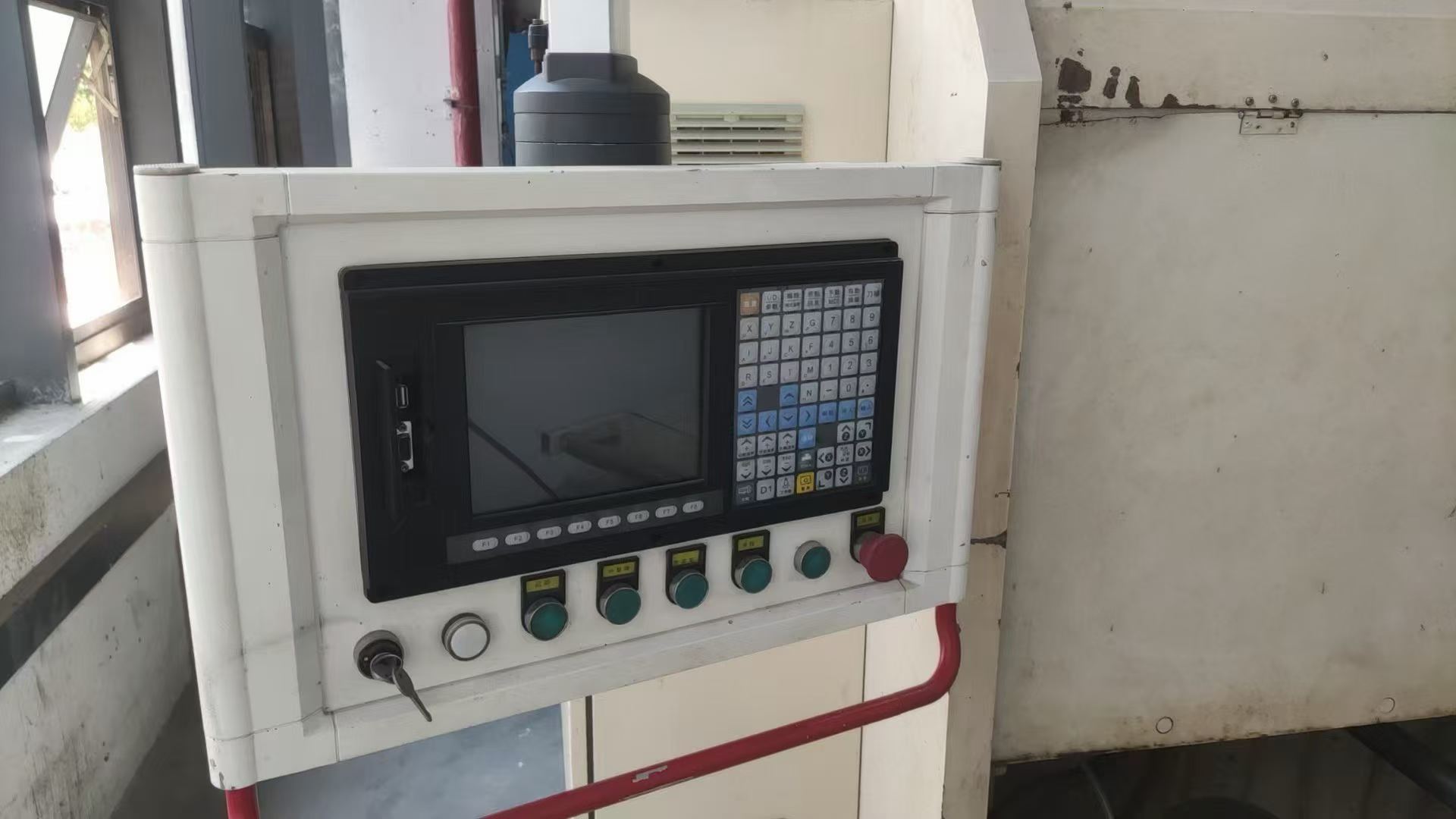 Used Jiangsu Chuangheng 1.5 m x 4 m Sheet Metal Grooving Machine photo 2