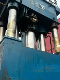 Used 1000 Ton Hydraulic Press photo 5
