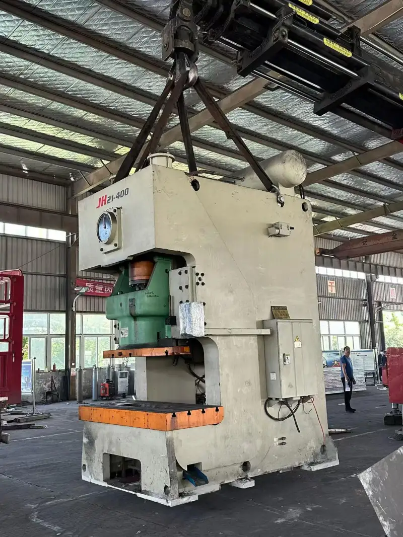 Yangli 400 Ton Pneumatic Punch Press JH 21-400 photo 1