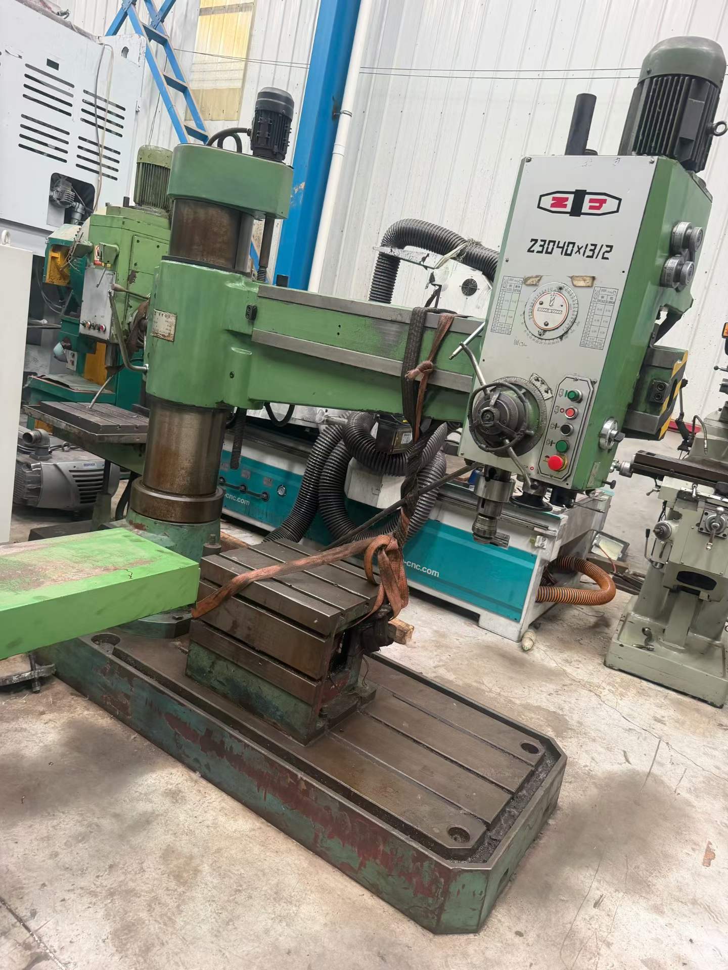 Used Zhongjie 3040 Radial Drilling Machine photo 1