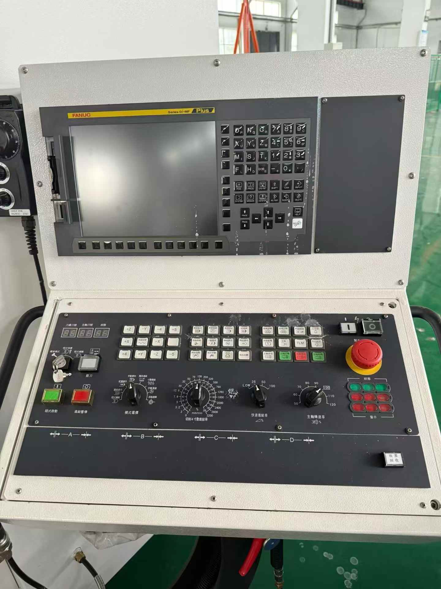 Brand New Leadwell 1400 Machining Center with Through-Spindle Coolant and 4 th Axis photo 2