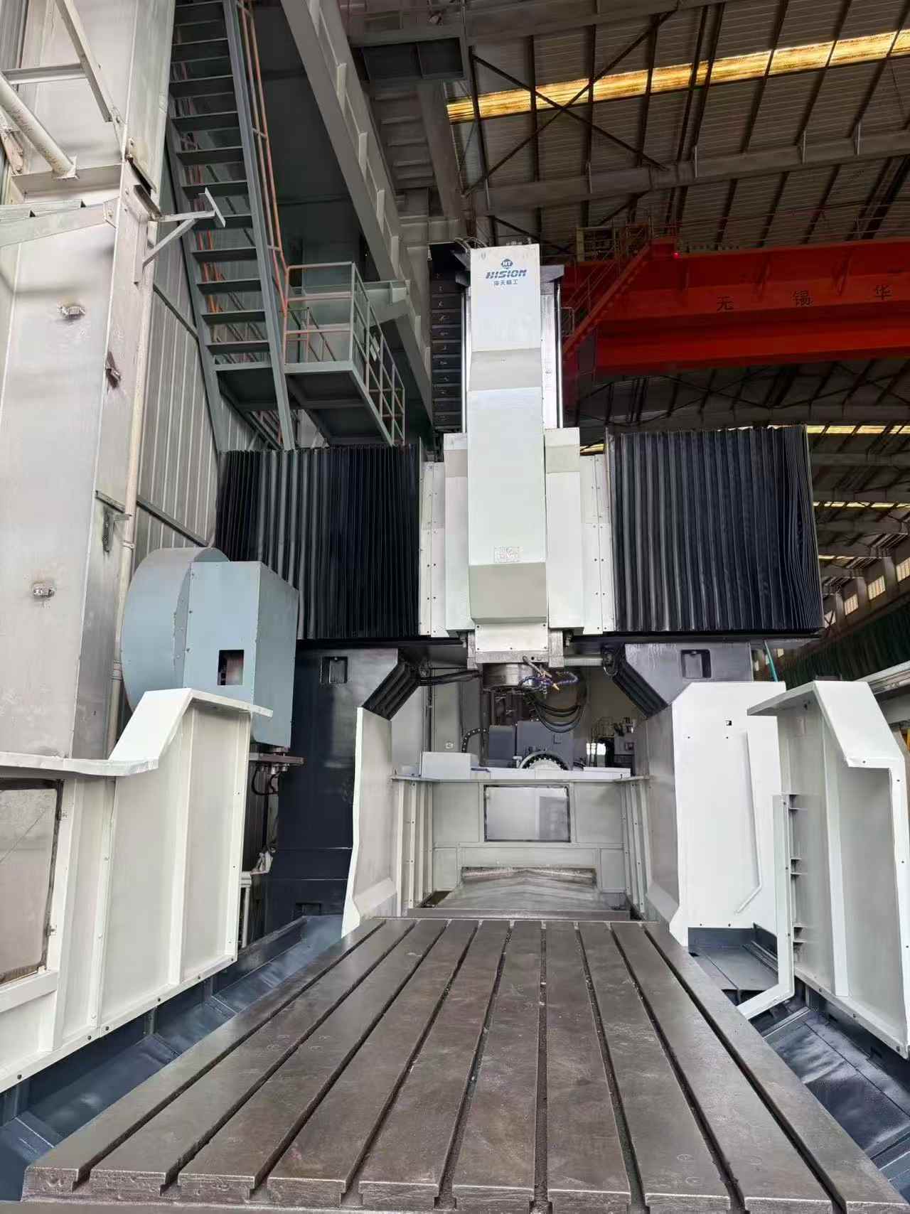 Used Haitian Precision HTM-3216 G Gantry Machining Center with Tool Magazine photo 3