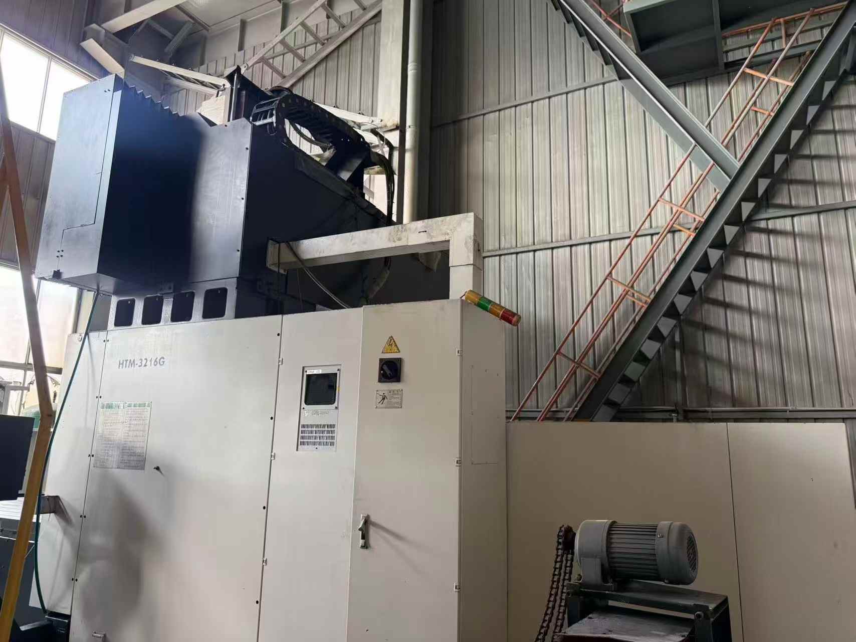 Used Haitian Precision HTM-3216 G Gantry Machining Center with Tool Magazine photo 7
