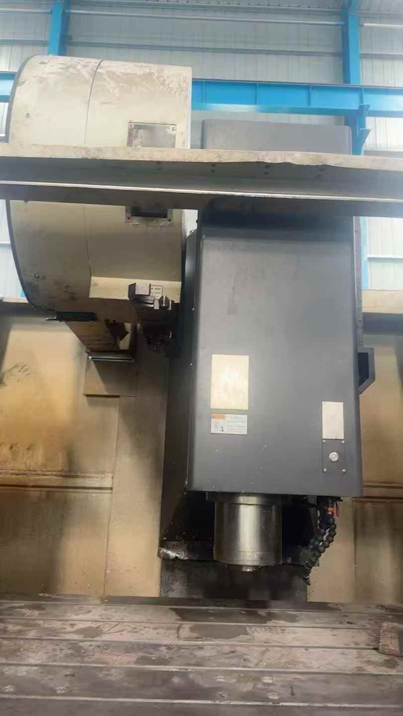 Used Daqiao 1685 Vertical Machining Center with Fanuc MF Control photo 2