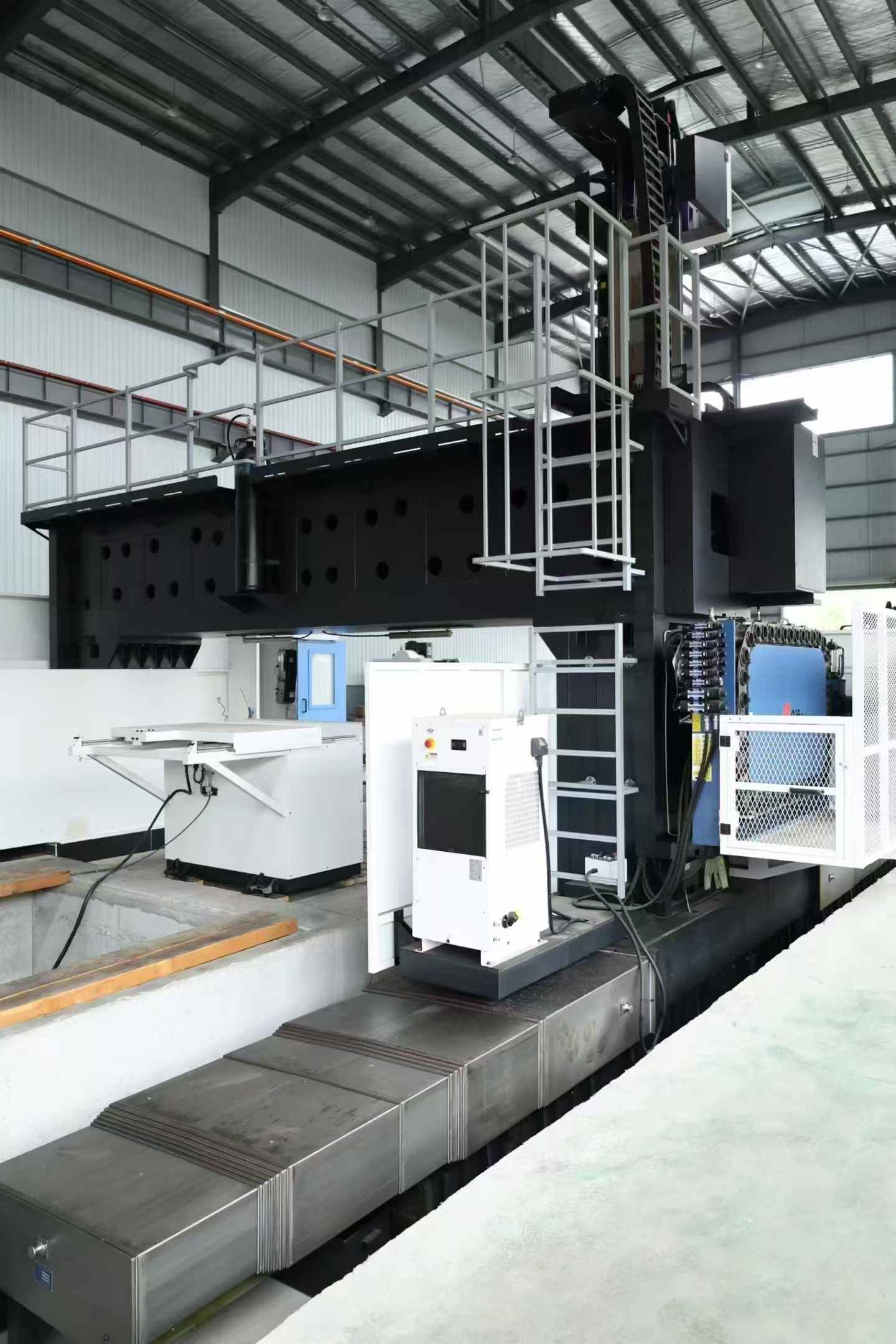 Used Niowei PM 401200 MSC Gantry Machining Center photo 4