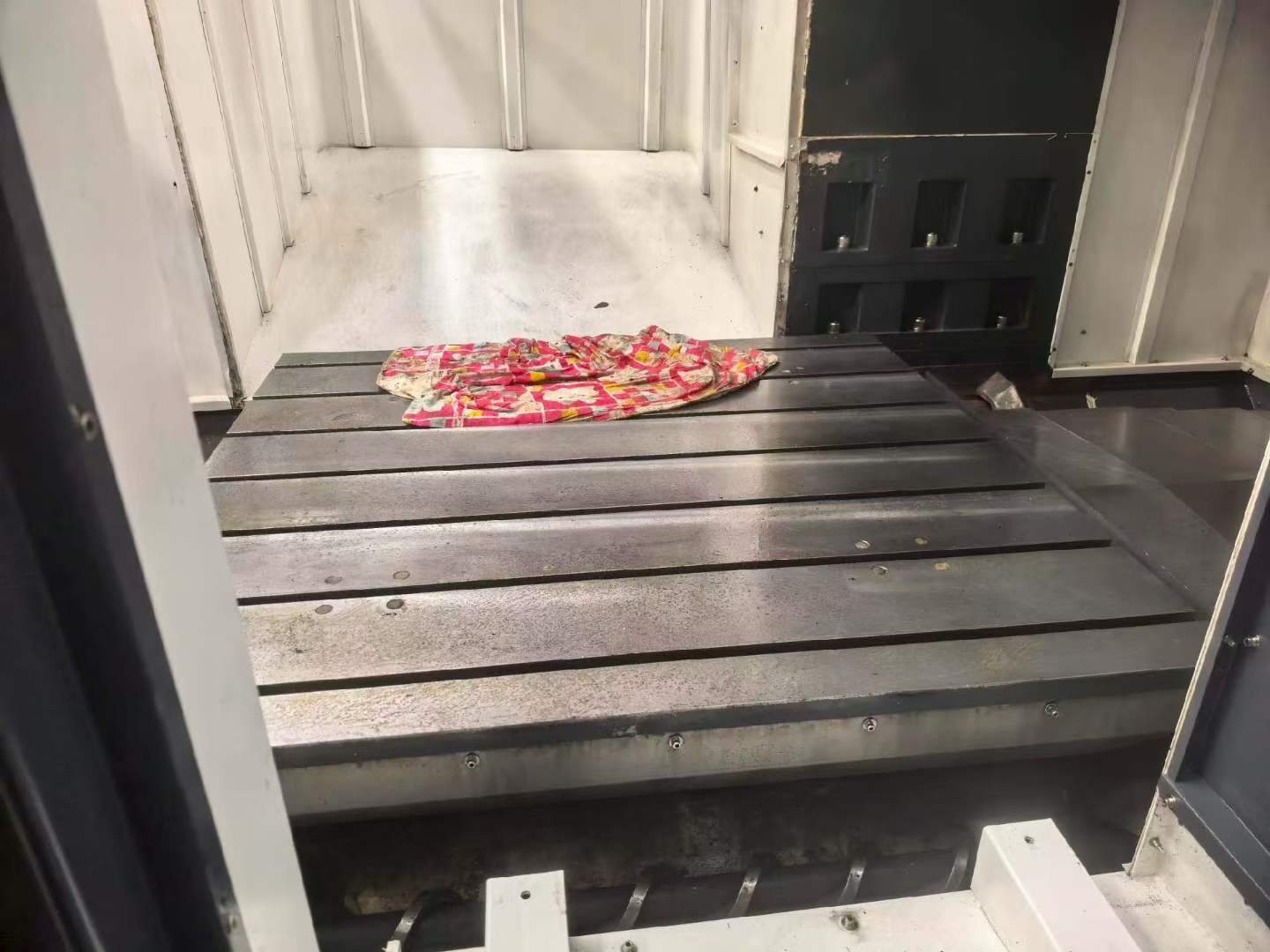 Used Yangsen 1517 Gantry Machining Center photo 2