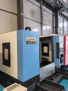 855 Machining Center with Mitsubishi M 80 Control, 24-Tool ATC, 10000 RPM photo 3