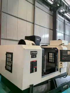 Used 850 Machining Center with Fanuc MD Control, 24-Tool Magazine, 2 Units in Stock photo 5