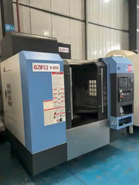 Centro de mecanizado 850 usado con control Mitsubishi M80
