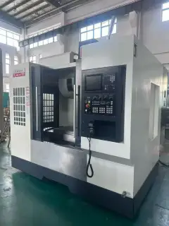 Used 855 Machining Center with Mitsubishi M 80 Control photo 2