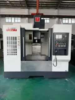 Used 855 Machining Center with Mitsubishi M 80 Control photo 3