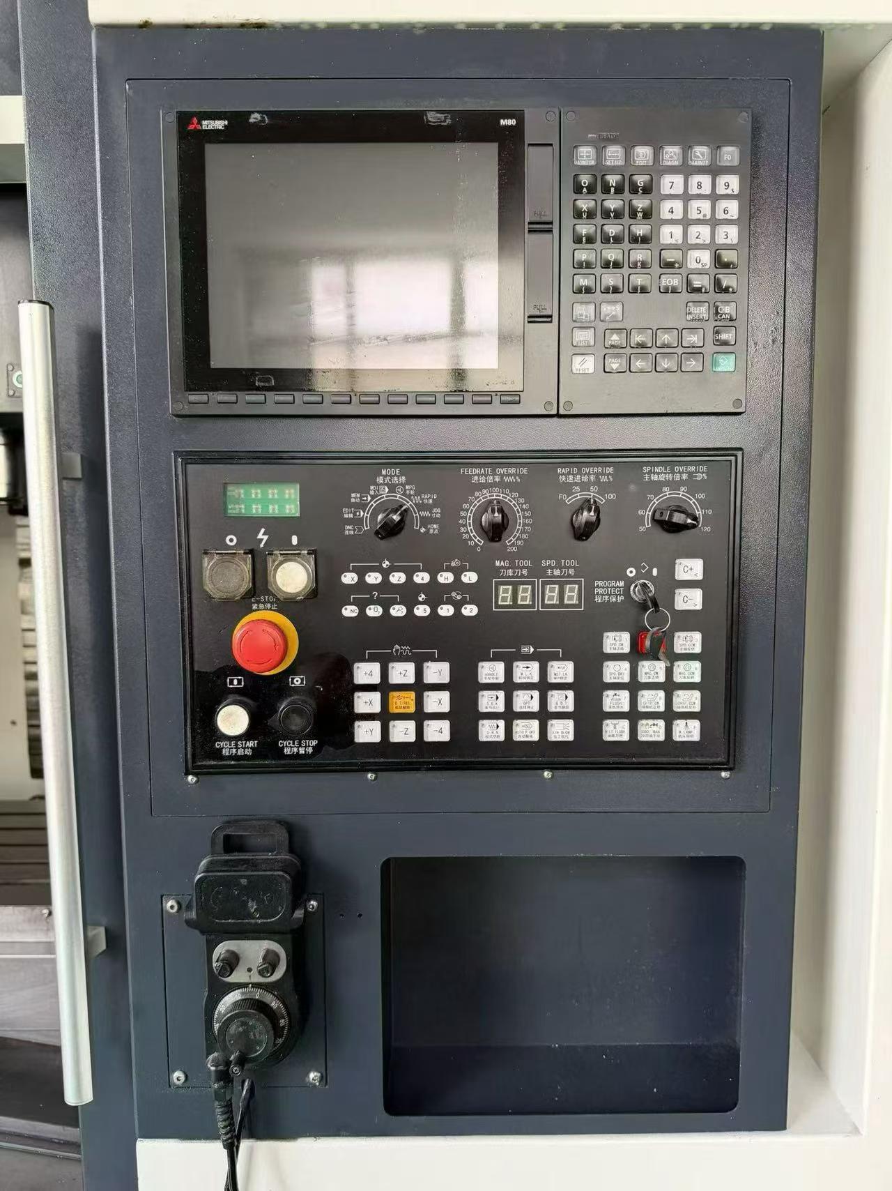 Used 855 Machining Center with Mitsubishi M 80 Control photo 4