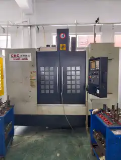 Used Huaqun 855 Machining Center with FANUC photo 5