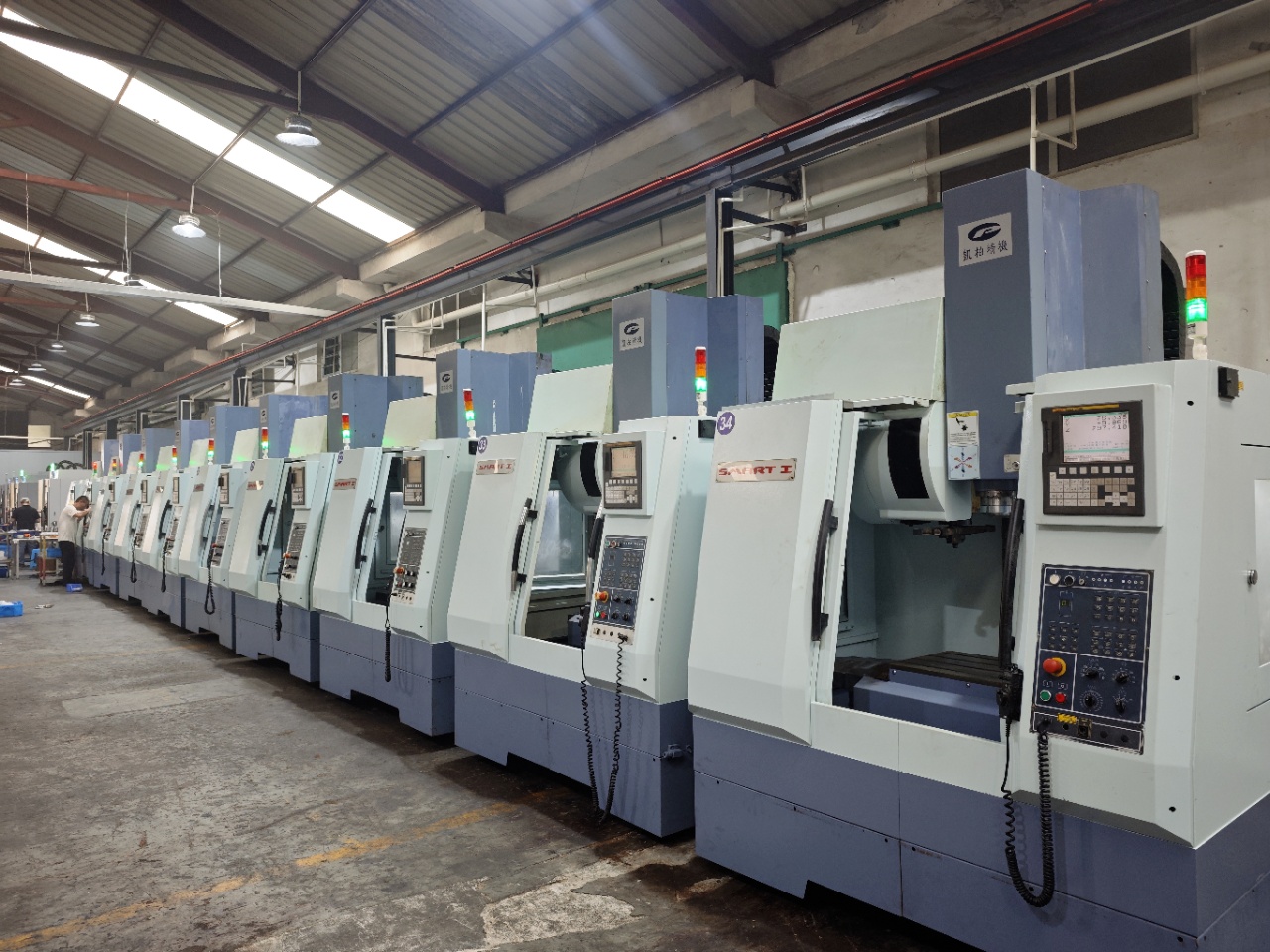 CAMPRO 550 Machining Center with FANUC Control photo 2