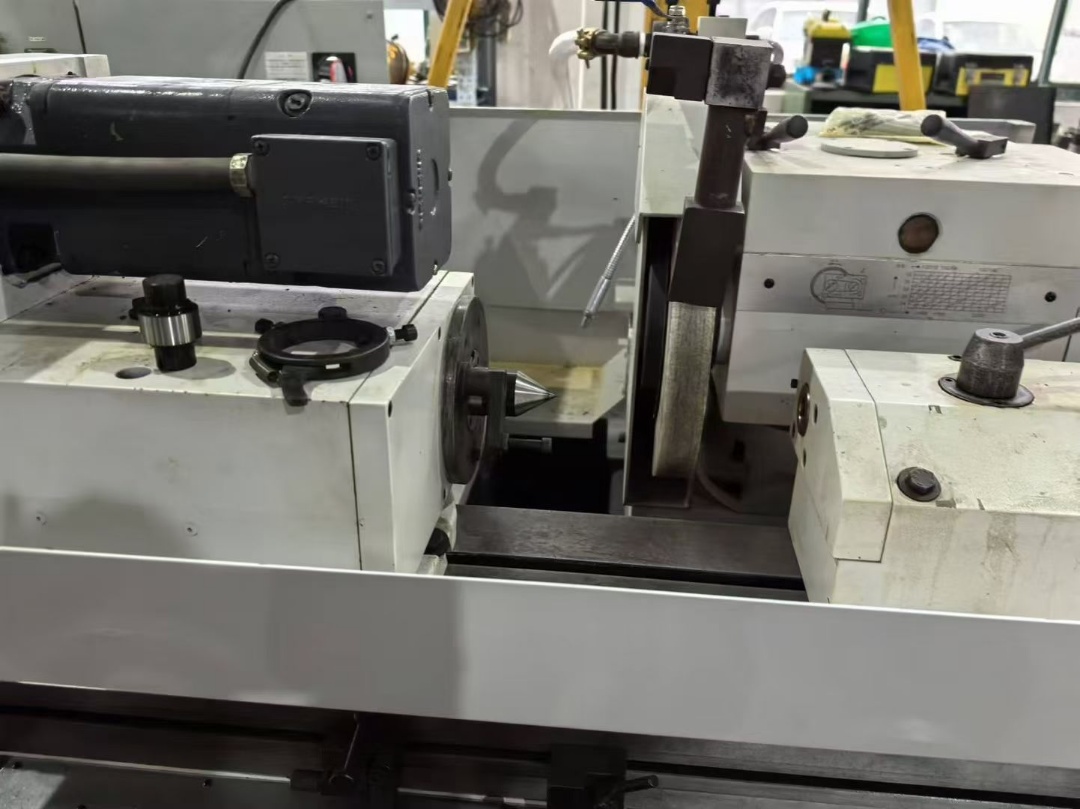 Used Kellenberger 600 U Universal Grinding Machine photo 3