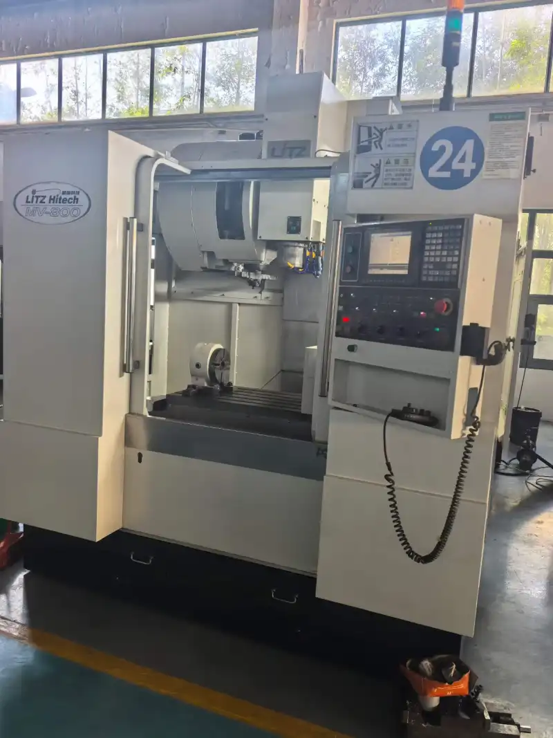 Used LITZ MV-800 Machining Center with Mitsubishi M 70 photo 1