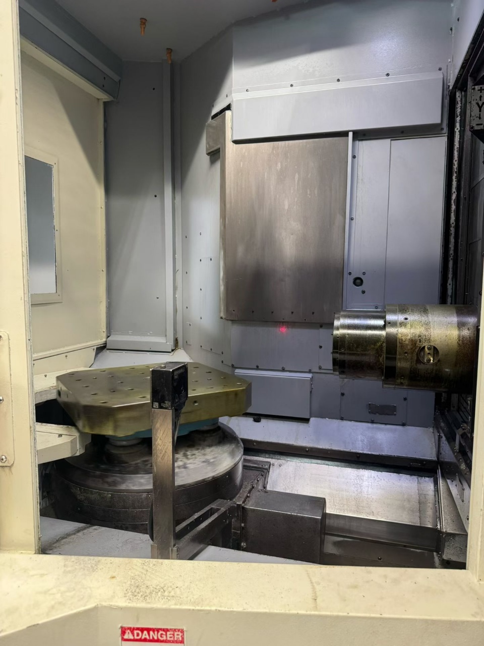 Used Makino A 61 Horizontal Machining Center photo 2