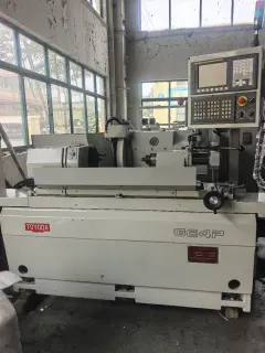 Used Toyota GE 4 P-50 Cylindrical Grinding Machine photo 1