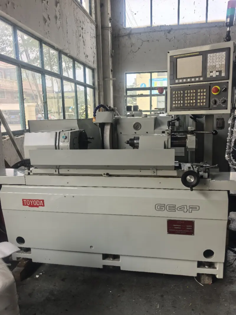 Used Toyota GE 4 P-50 Cylindrical Grinding Machine photo 1