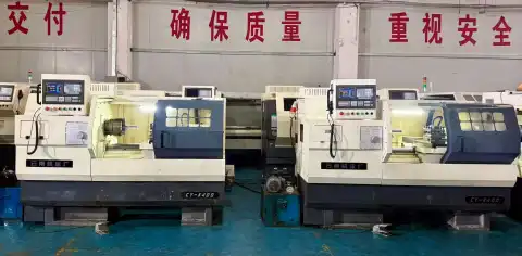 เครื่องกลึง CNC 6140 พร้อมหัวจับไฮดรอลิก