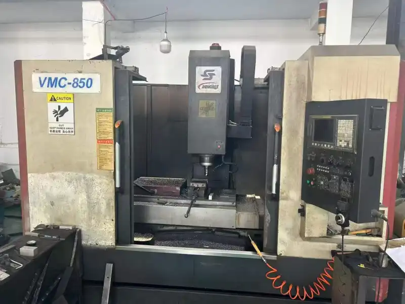 Used 850 CNC Milling Machine photo 1