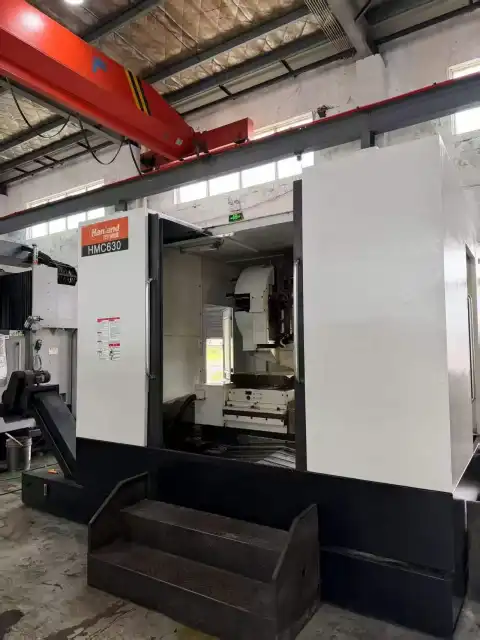 Kullanılmış Hanchuan HMC 630 Yatay İşleme Merkezi, FANUC 0i-MF Kontrollü