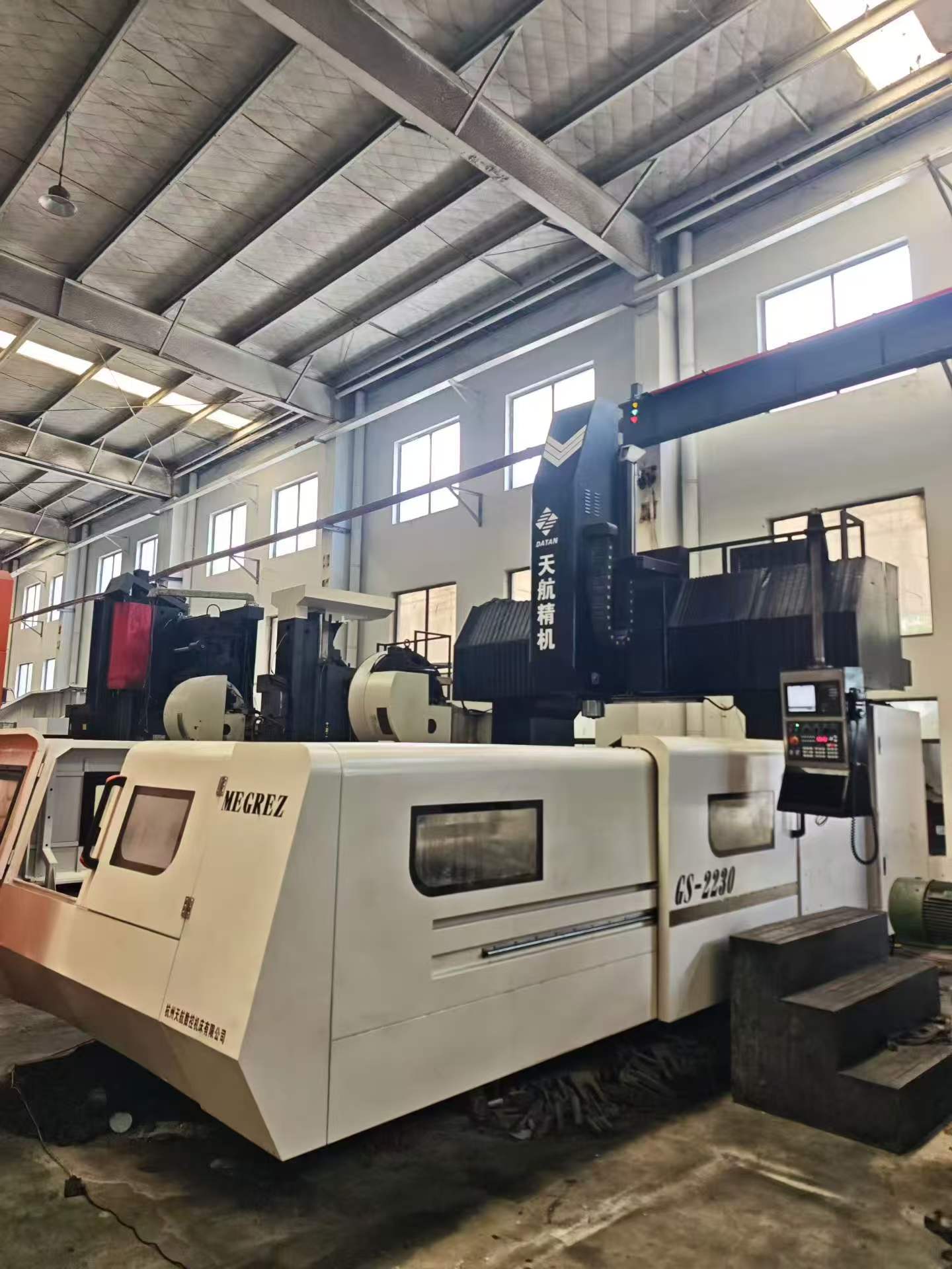 Used Hangzhou Datian GS-3022 CNC Gantry Machining Center with Mitsubishi M 80 photo 1