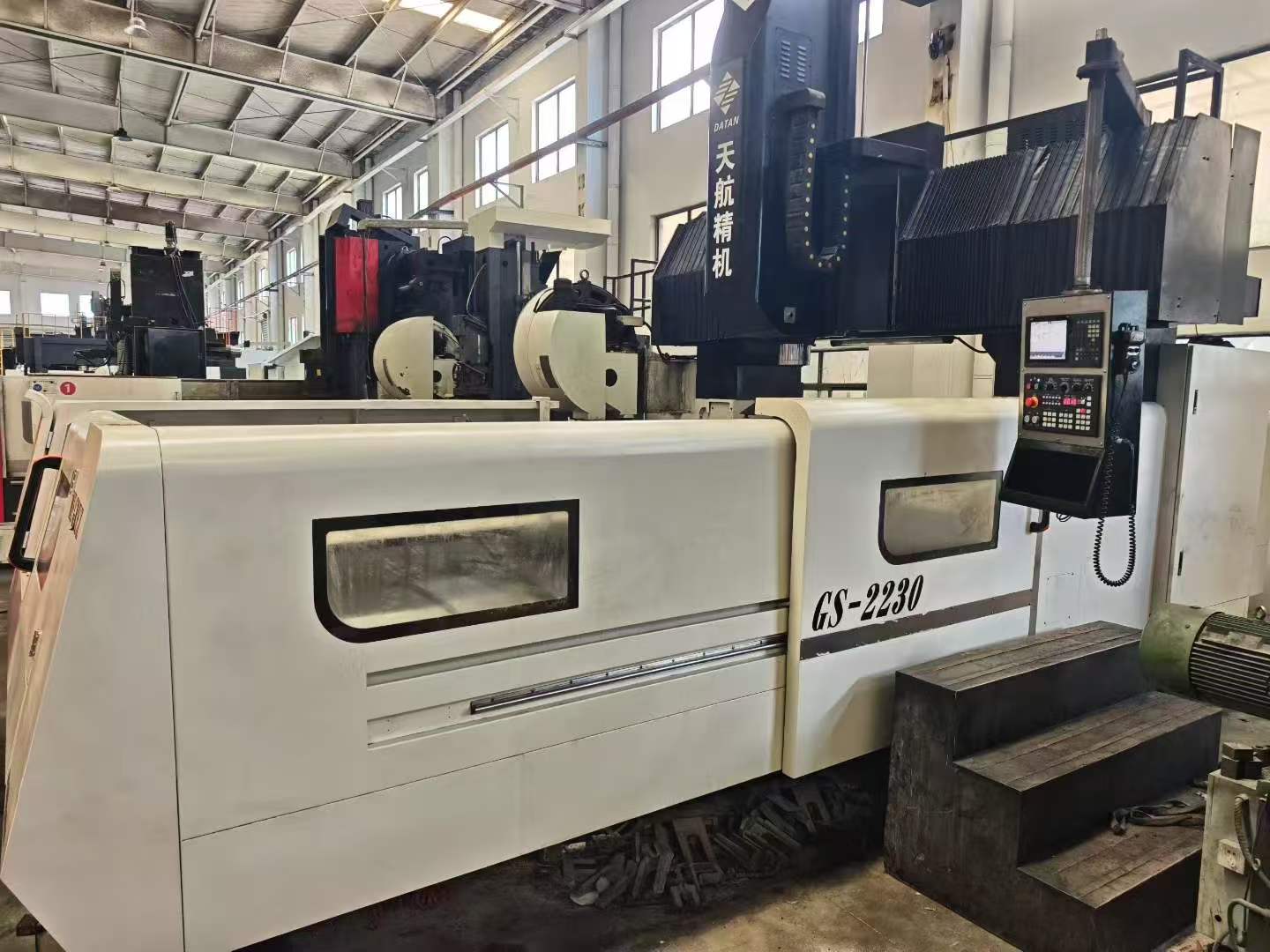 Used Hangzhou Datian GS-3022 CNC Gantry Machining Center with Mitsubishi M 80 photo 2