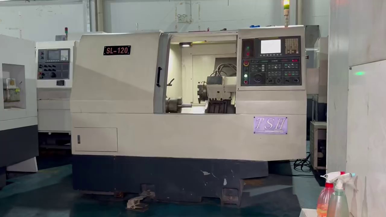 Used Hongzhang SL-120 CNC Lathe with FANUC 0i-TD video thumbnail