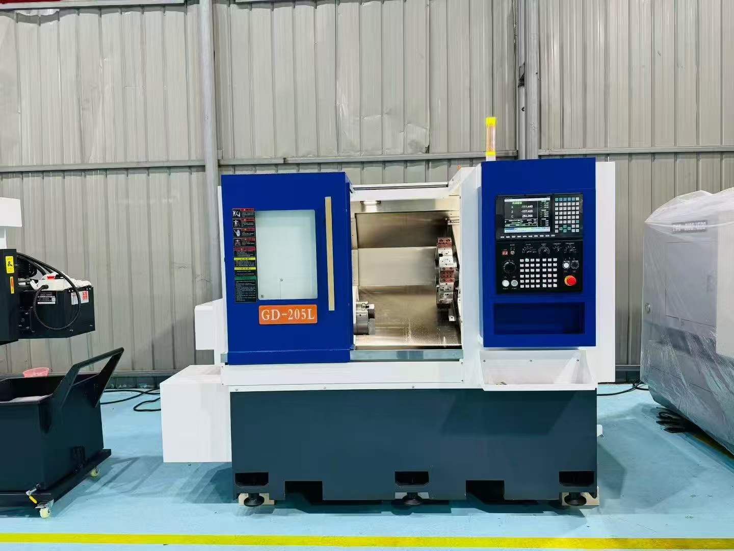 Jiangsu Gledon GD-205 L Slant-Bed CNC Lathe photo 2