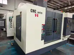 Used Qiaofeng 850 / V 8 Vertical Machining Center with Mitsubishi M 70 photo 3