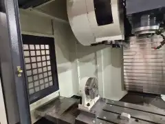 Used Qiaofeng 850 / V 8 Vertical Machining Center with Mitsubishi M 70 photo 5