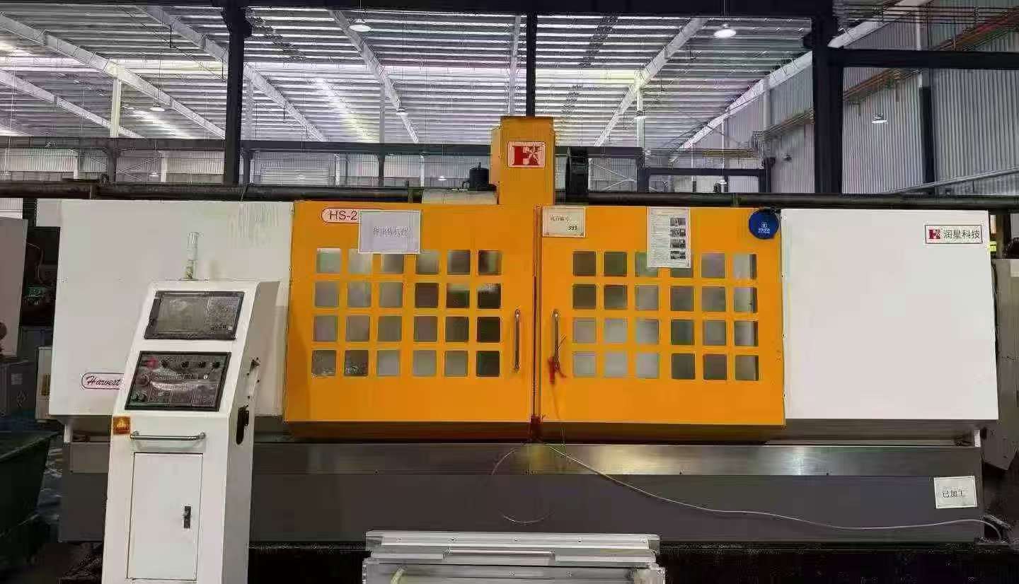 Used Runxing HS-2500 Profile Machining Center with FANUC MF Plus photo 1