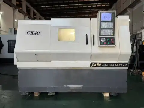เครื่องกลึง CNC Shanghai Jiatai CK 40/750 พร้อมระบบควบคุม GSK 980TDc