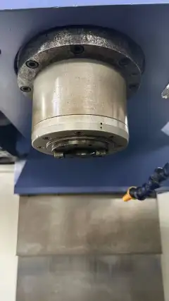 Used Shuangniao 1060 / 1000 Vertical Machining Centers with FANUC MD (Multiple Units) photo 5