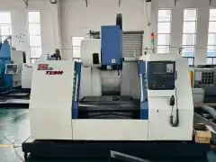 Used Shuangniao VR 1000 Vertical Machining Center (1060) with Fanuc MD photo 2
