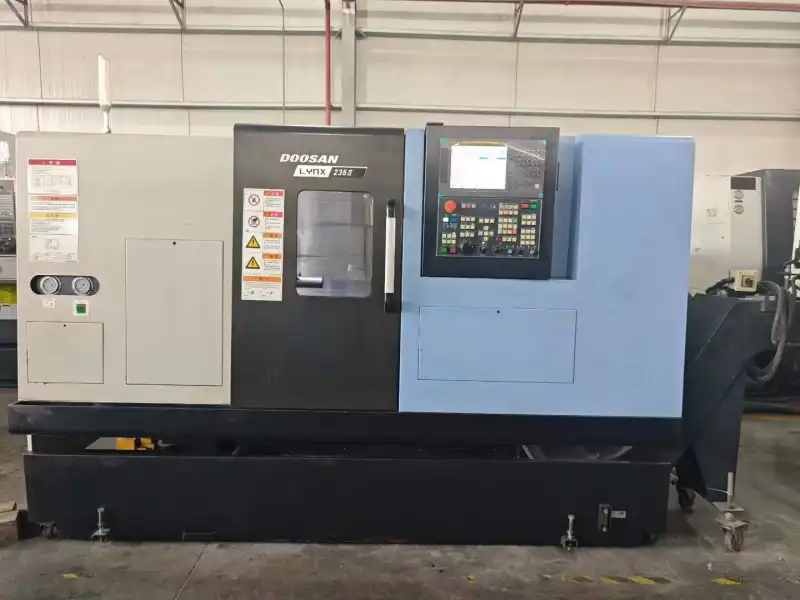 Used Doosan LYNX 235 CNC Lathe with Fanuc Control photo 1