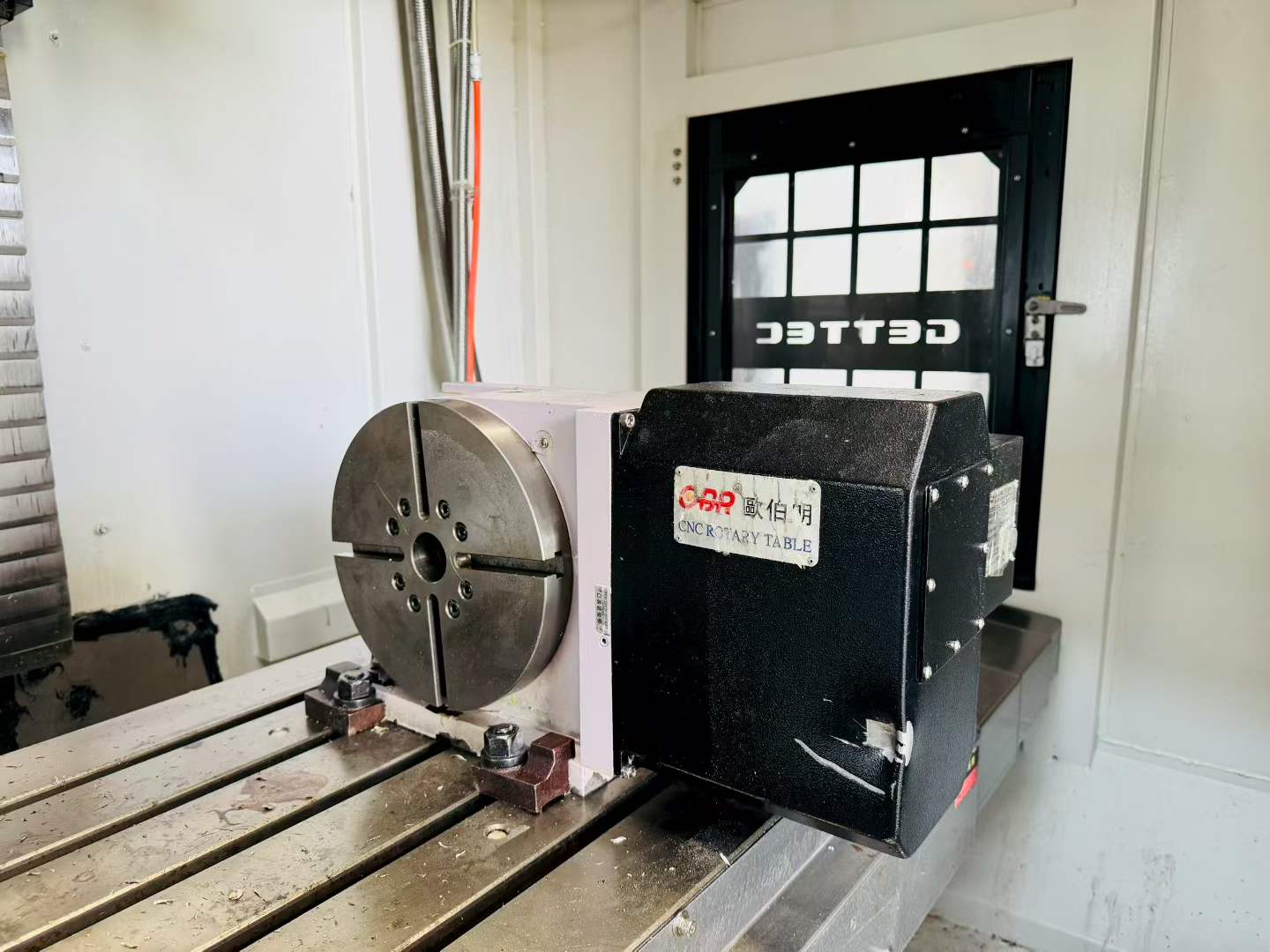 Used Jidete 855 Vertical Machining Center with 4 th Axis photo 4