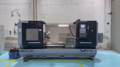 เครื่องกลึง CNC Shenyang CAK 80135 6180 x 1500 มือสอง พร้อมหัวจับไฮดรอลิก 15 นิ้ว