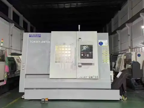 Torno CNC de torneado-fresado Shenyang Xisi TCK 56 Y usado
