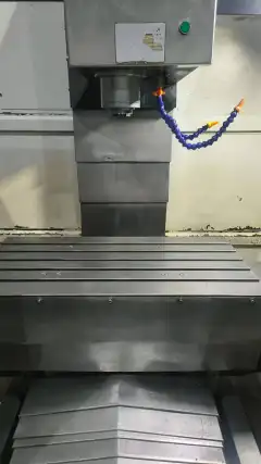 Used Taiwan Daikin 850 CNC Milling Machine with Mitsubishi M 70 photo 4