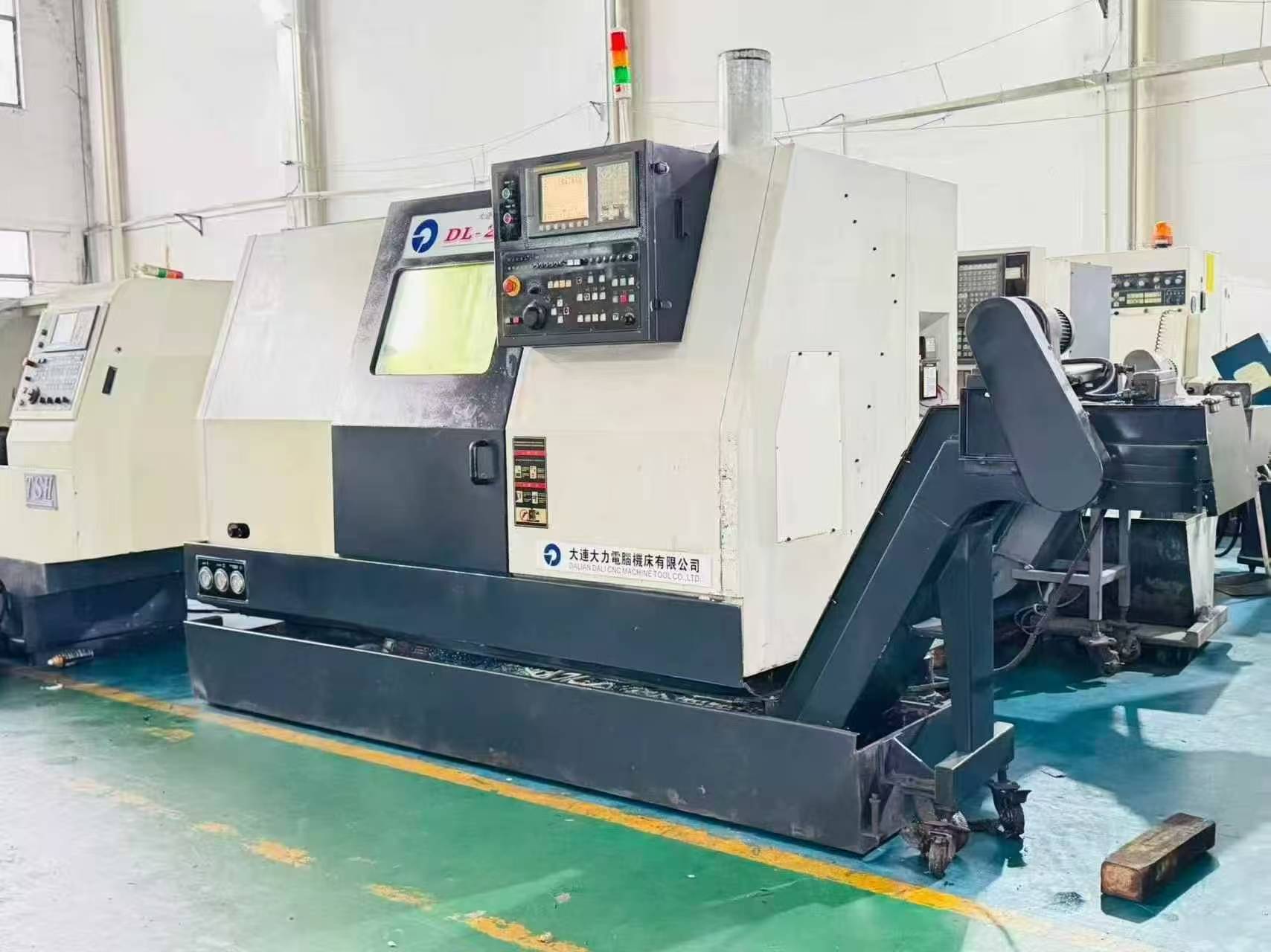 Used Taiwan Dali DL-20/600 Heavy-Duty Slant-Bed CNC Lathe with FANUC 0i-TD