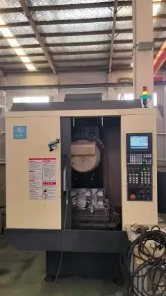 Yixing ZG-540 Drilling and Tapping Center with Mitsubishi M 70 photo 5