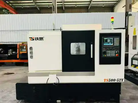 เครื่องกลึงกัด CNC Tiesi TS 500-52 Y ใหม่ 99% พร้อมป้อมมีด BMT 55 แกน Y