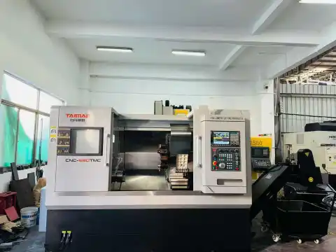 เครื่องกลึง CNC Turn-Mill Guangdong Taimao 680 TMC สภาพแทบใหม่ พร้อมแกน Y และ Live Tooling