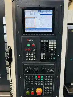 Nearly New Taiqun T-V 1165 Machining Center with Mitsubishi M 80 Control photo 8
