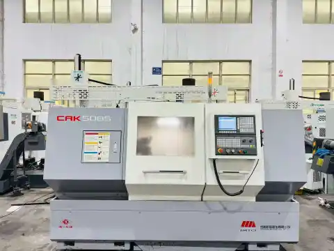 เครื่องกลึง CNC Shenyang CAK 5085 มือสองพร้อม GSK 980 TDi